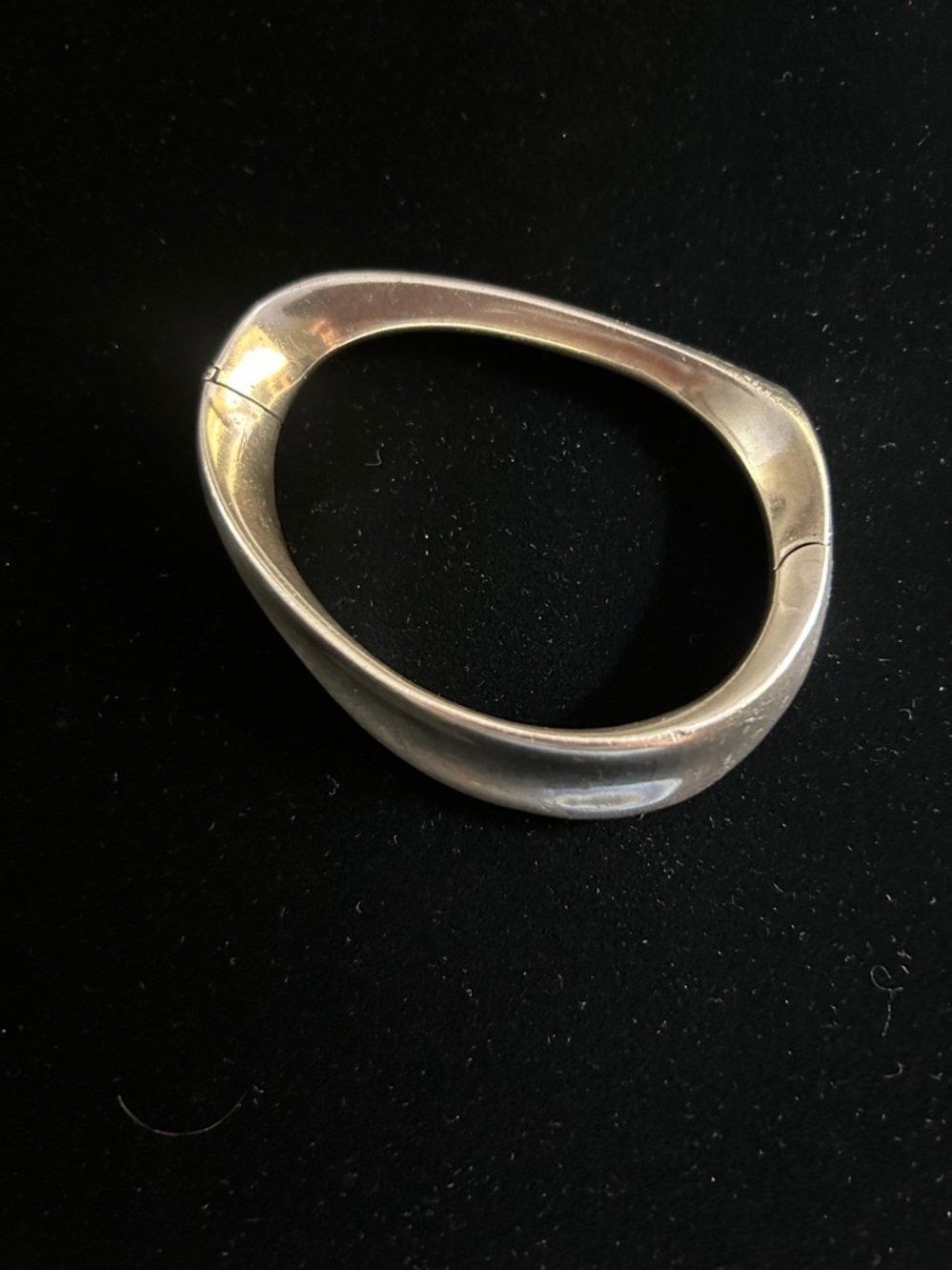 Vintage Polished solid sterling Silver heavy Cuff Bracelet - Picture 2 of 10